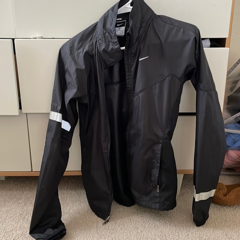 Nike women’s XS running windbreaker